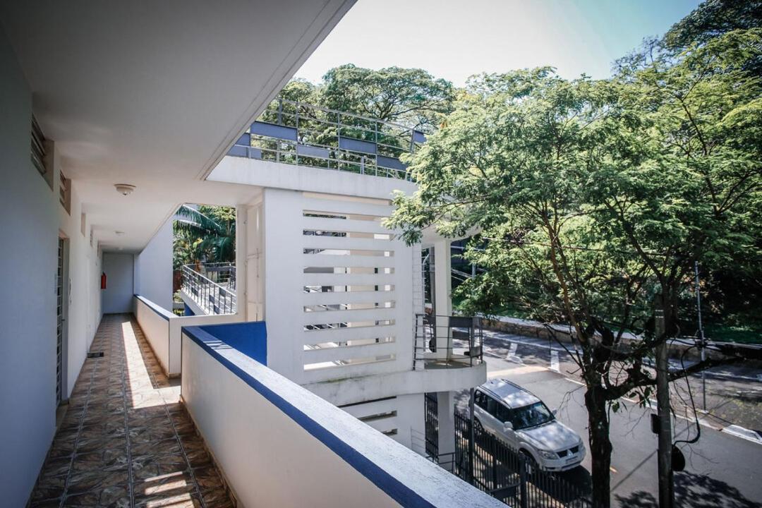 Apto Com Wifi No Centro De Aguas De Lindoia Sp Apartment Exterior photo